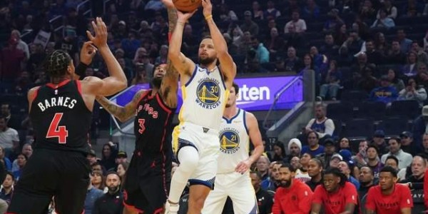 星空体育登录入口-心态失衡！勇士最多落后30分：库里16中6仅16分，老板双手抱头